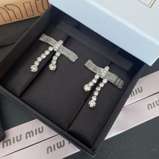 Great performance during spring and summer Earrings 2023SS MIU MIU Miu Miu Great performance during spring and summer Earrings 2023SS MIU MIU Miu Miu